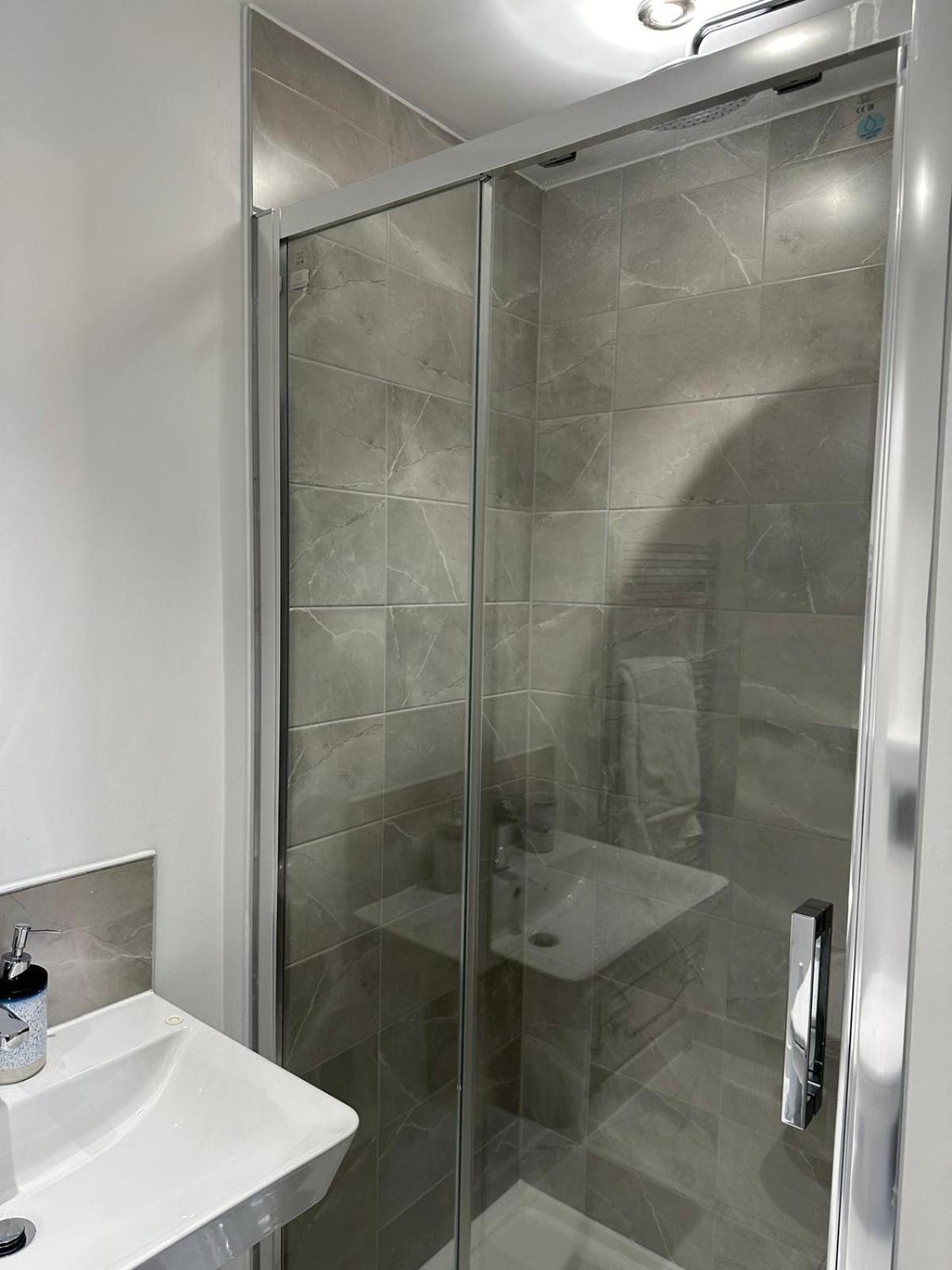 Lush King Ensuite In A Shared Apartamento Manchester